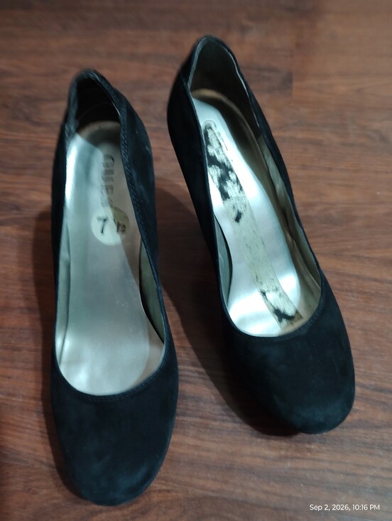 Guess Shoes - Classic Black Suede Women's Pumps